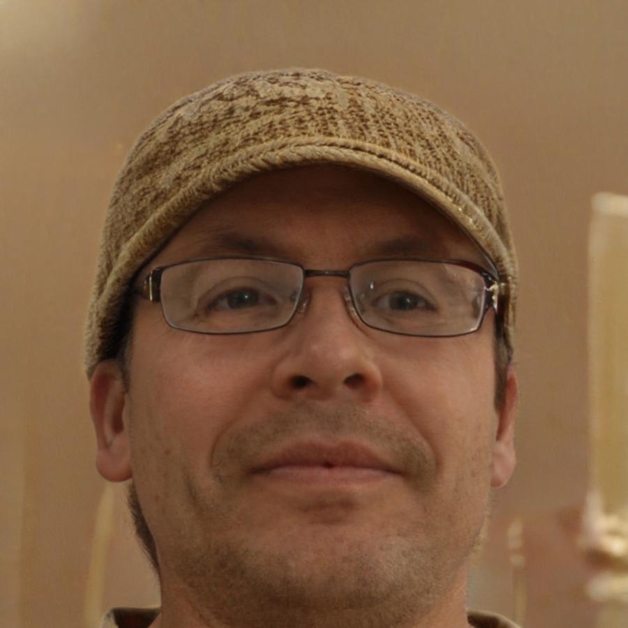 Carlos Martínez - Director Financiero